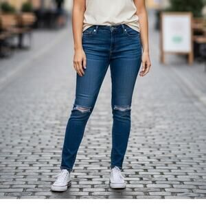 Good American Blue Style GLL941T Distressed Skinny Jeans 15